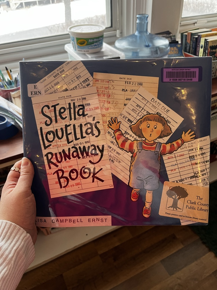 Stella Louella’s Runaway Book
