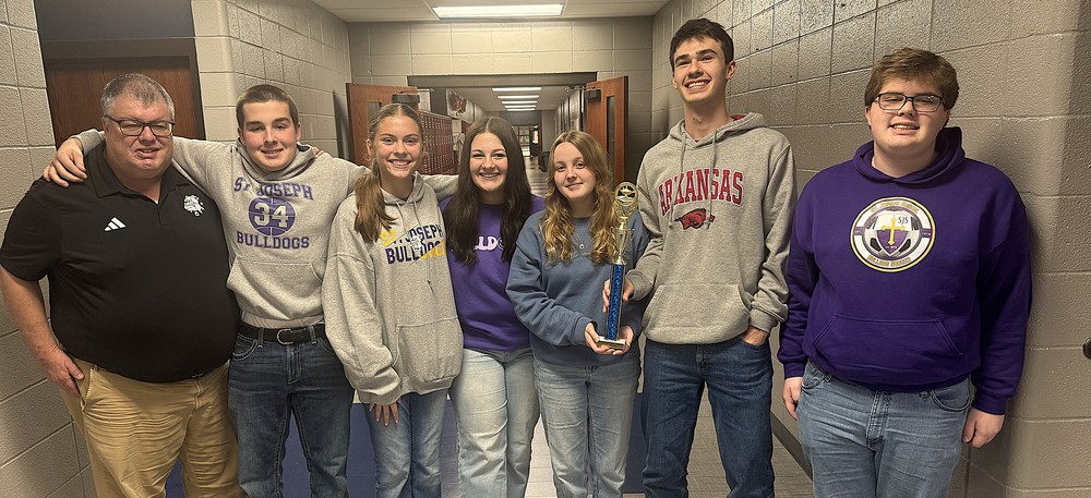 Senior High Quiz Bowl Team 
