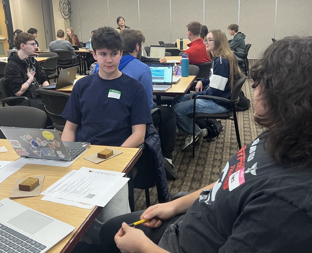 SPHS students working with GAC students