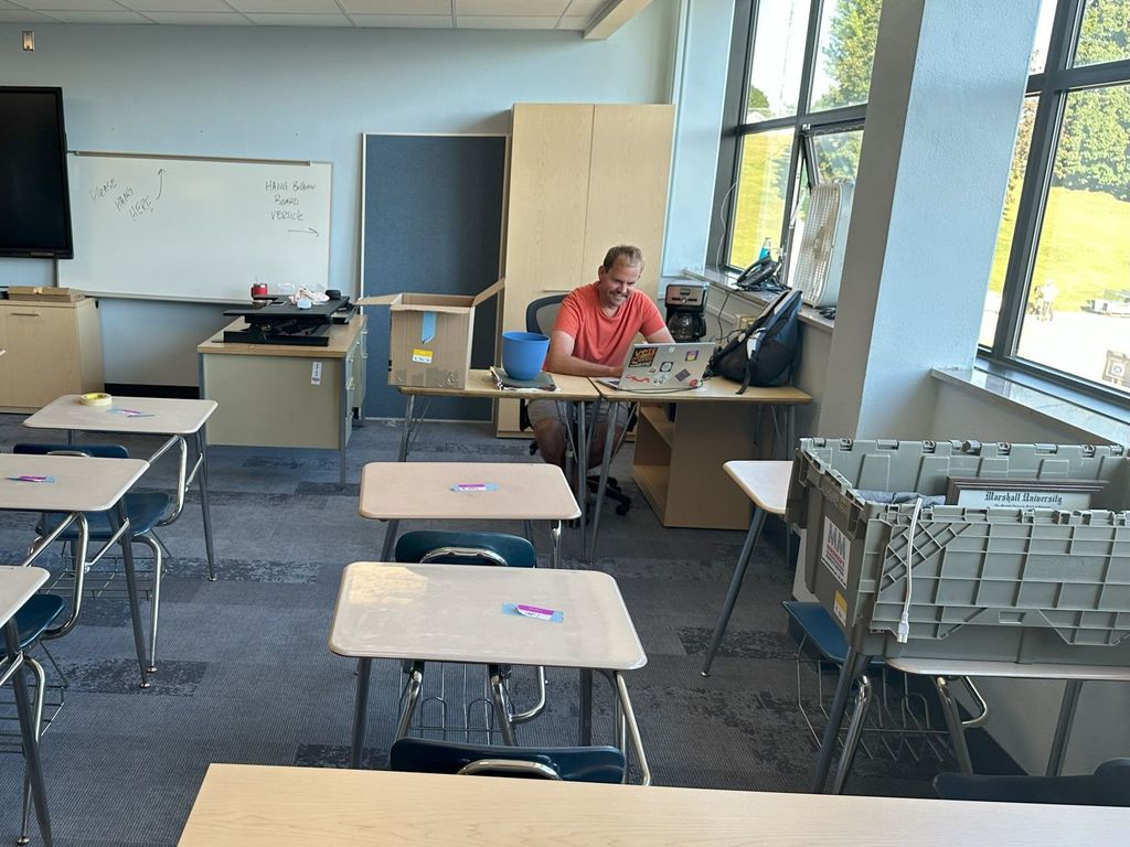 Middle School move in