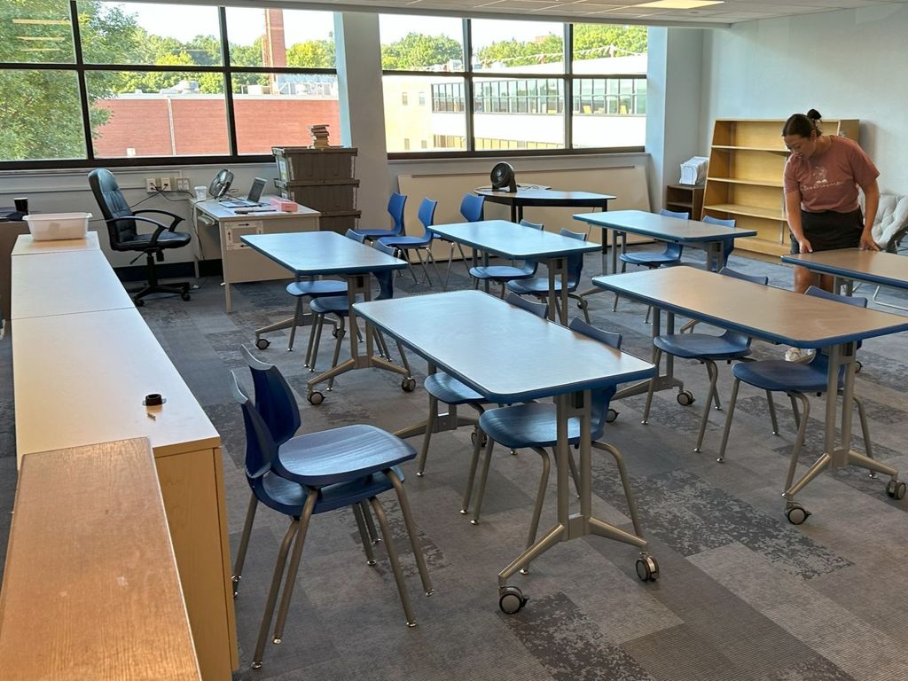 Middle School move in