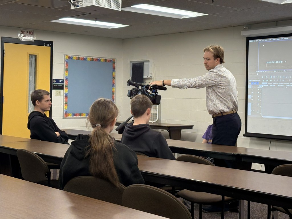 SPHS 9th graders at Career Navigator