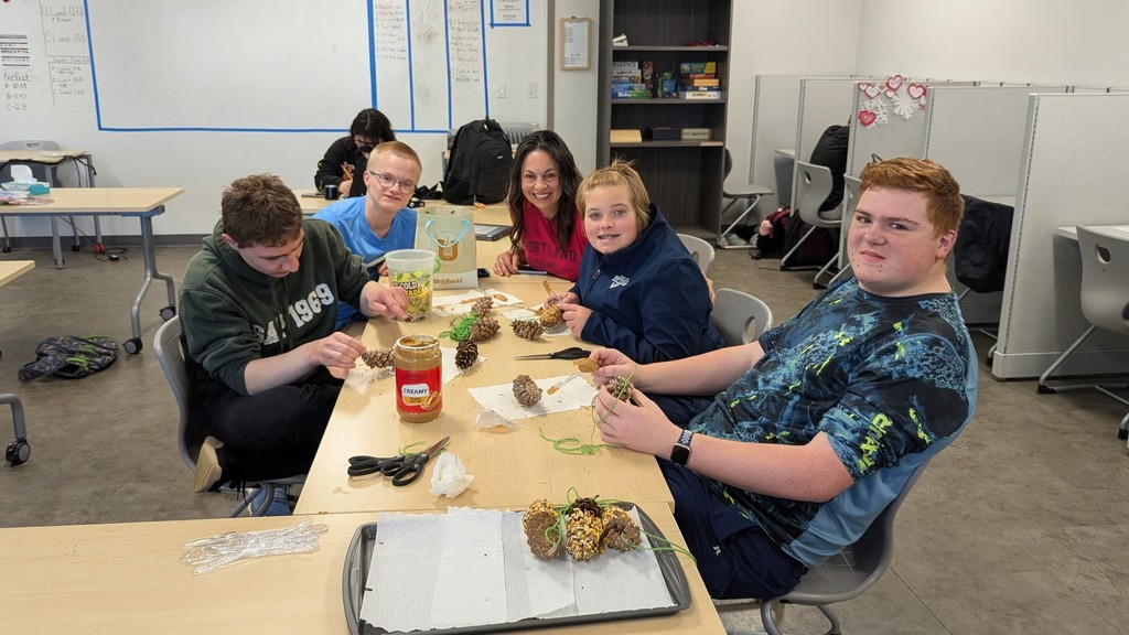 SPHS students making bird houses for Earth Day