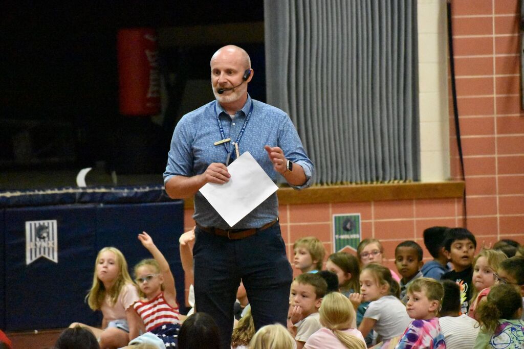 North kick-off assembly