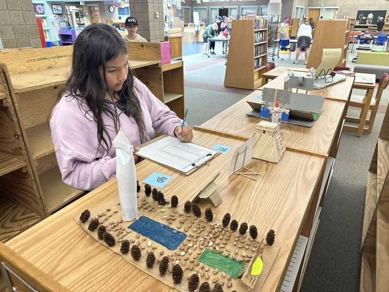 SPMS fifth graders' artifacts displays
