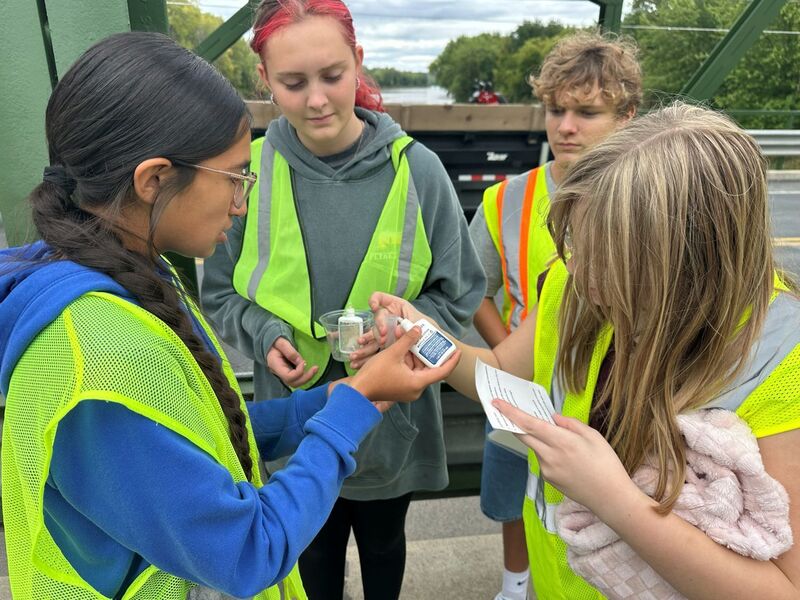 SPHS 9th graders testing MN River waters