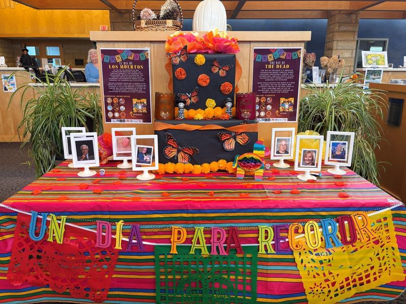SPHS Spanish Students - Day of the Dead exhibits