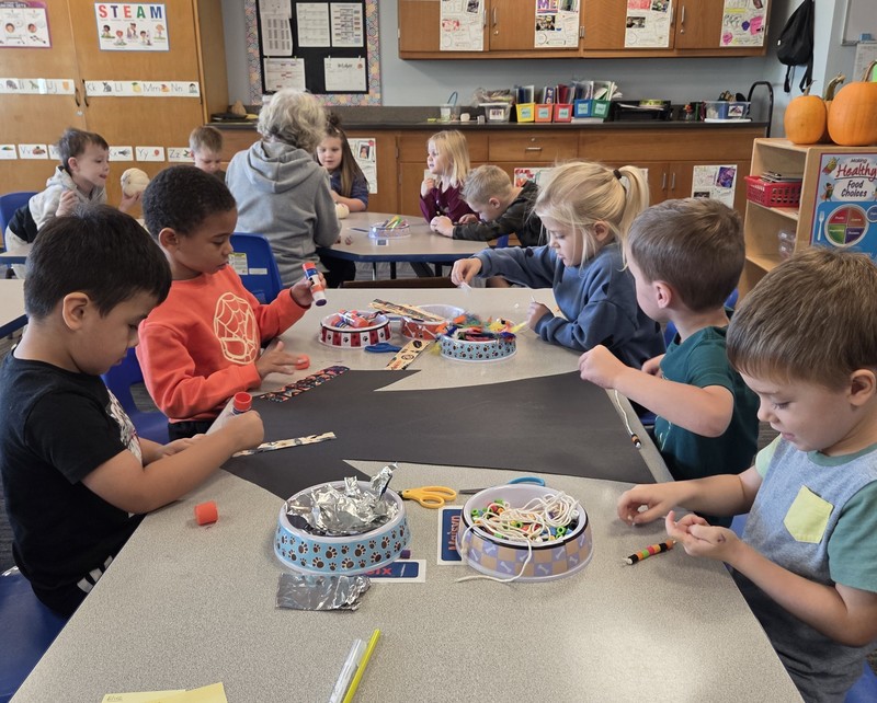 Preschool Indigenous Peoples' Day activities