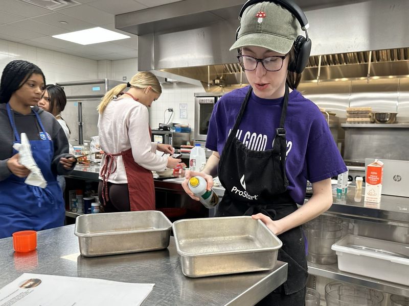 SPHS Baking & Pastries students host their annual bake sale