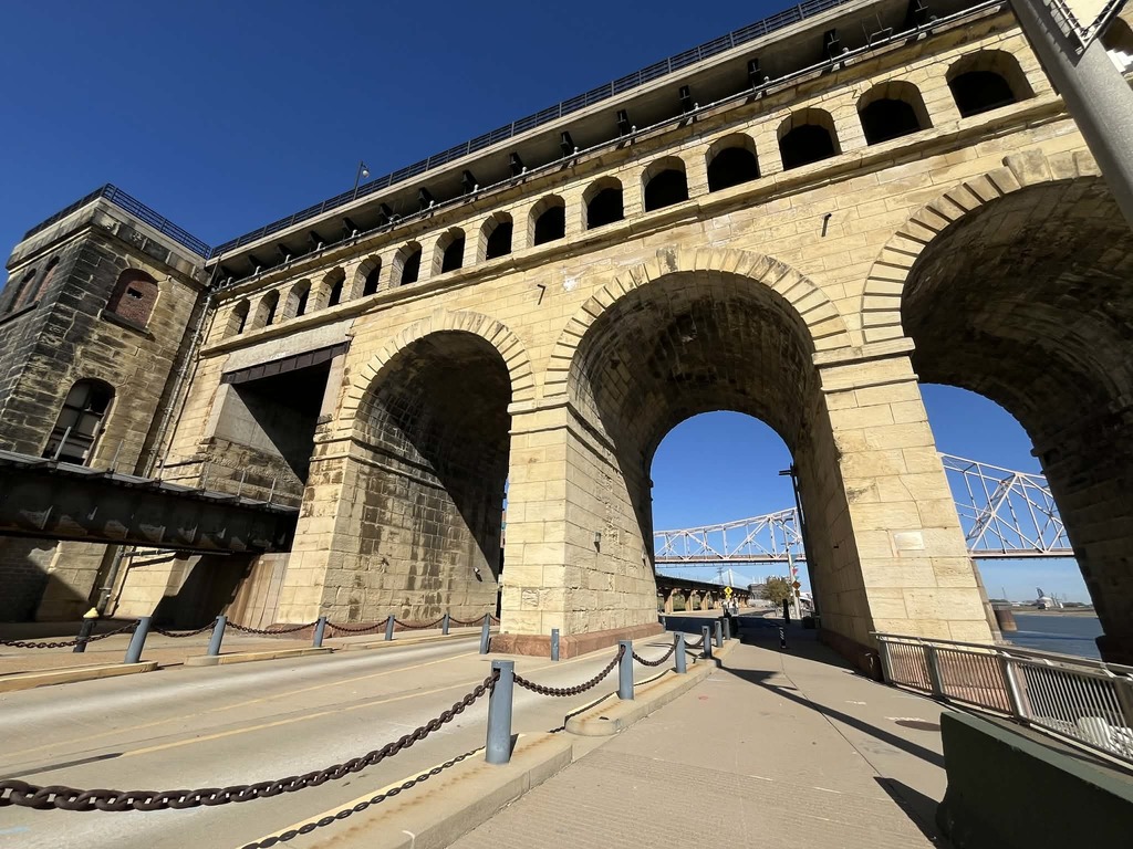 This is a picture of the arches of an old building.