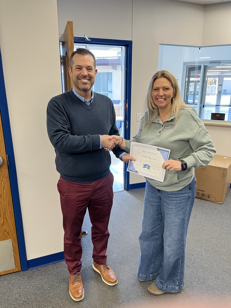 Jody Heavin and Mystee Swank-Teacher and Staff Members of the Month