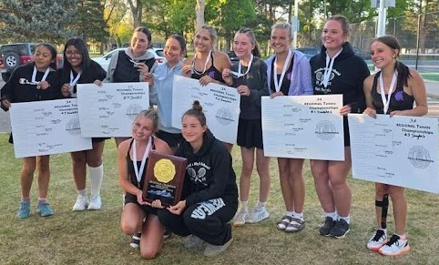 2026 Girls Tennis Team with Team Banner
