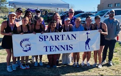 2026 Girls Tennis Team with Team Banner