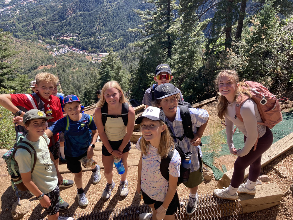 students at top of Manitou Incline