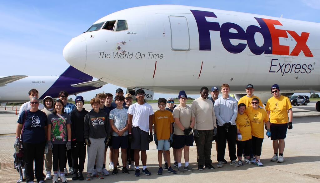 Falcons Plane Pull team