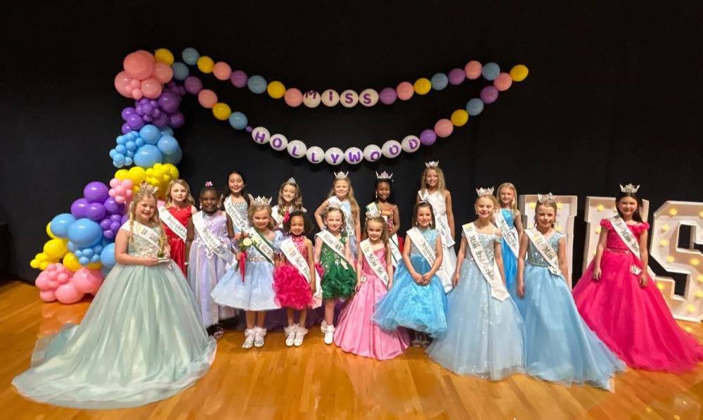 HES Miss Hollywood comp image