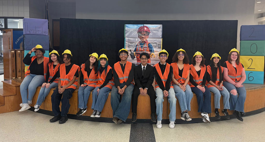 Beta Club members working on submissions for the state virtual convention.