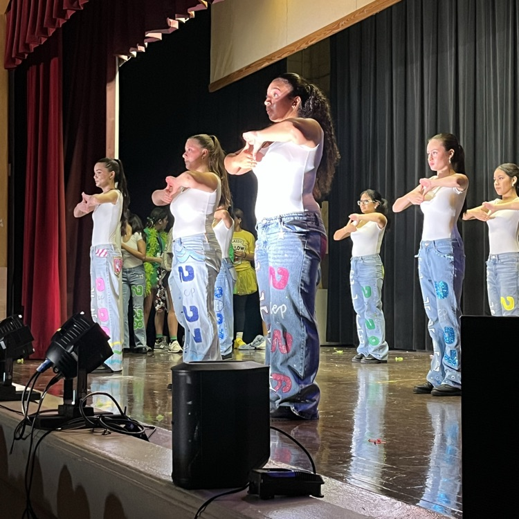 Morning 📣 PEP RALLY 📣 at the YWLA! 