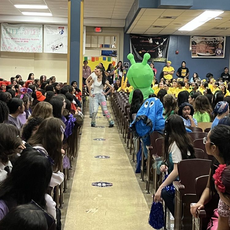 Morning 📣 PEP RALLY 📣 at the YWLA! 