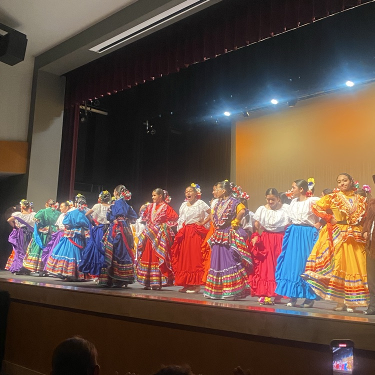 Folklorico