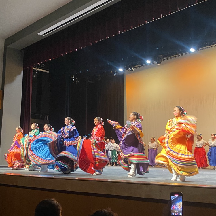 Folklorico