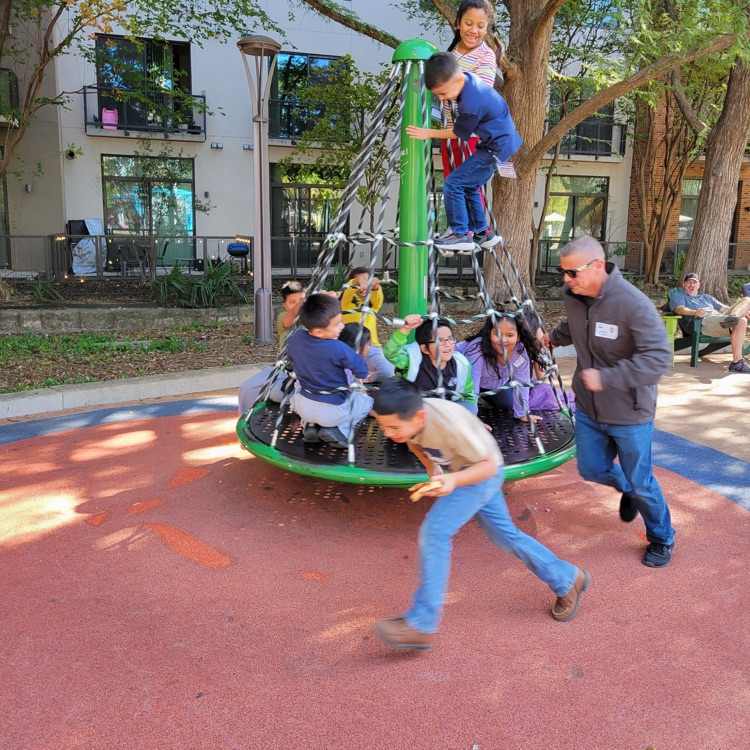 Students play at Hemisfair 