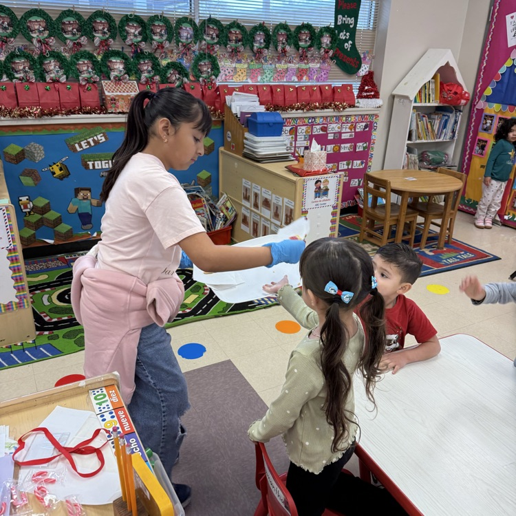Students receive a treat from Student Council