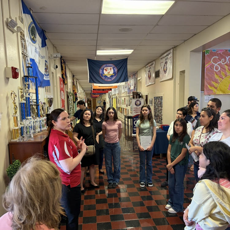 We ♥️ our future Cardinal families! Admission offers go out March 2nd. 