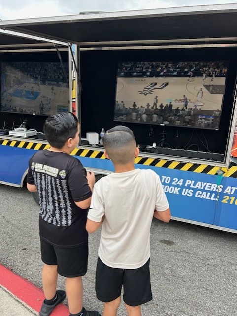 Game Truck Picture 1