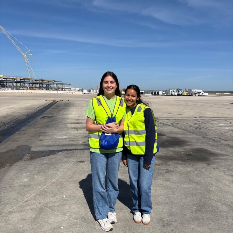 YWLA Transportation You at SA AIRPORT 