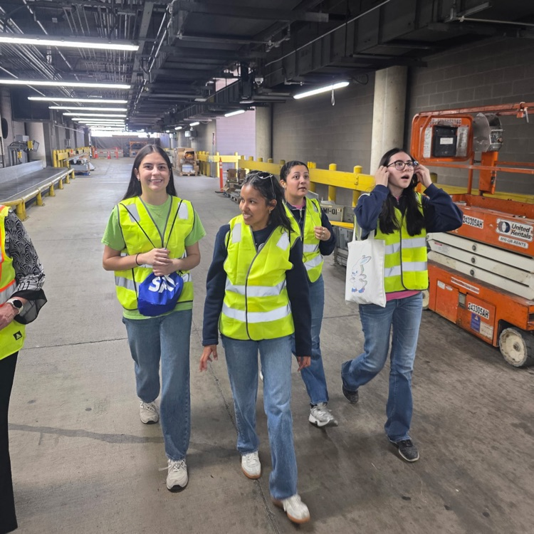 YWLA Transportation You at SA AIRPORT 