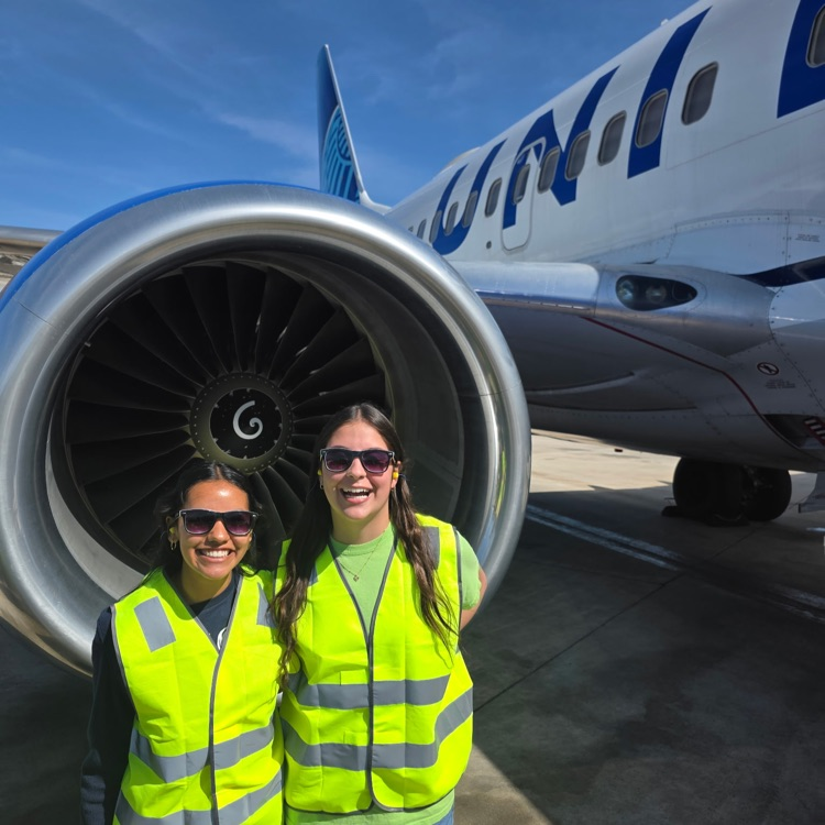 YWLA Transportation You at SA AIRPORT 