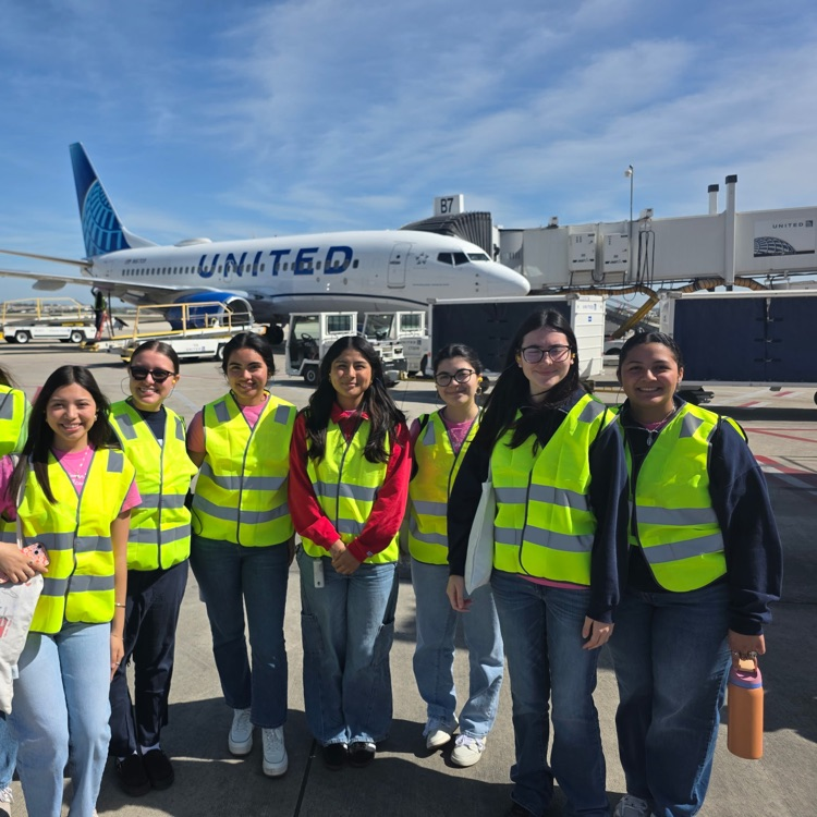 YWLA Transportation You at SA AIRPORT 