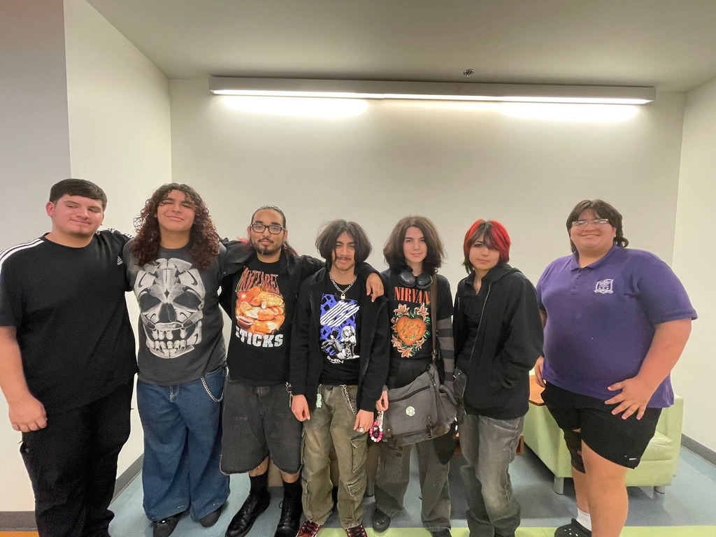 YMLA high school student at UIW art competition