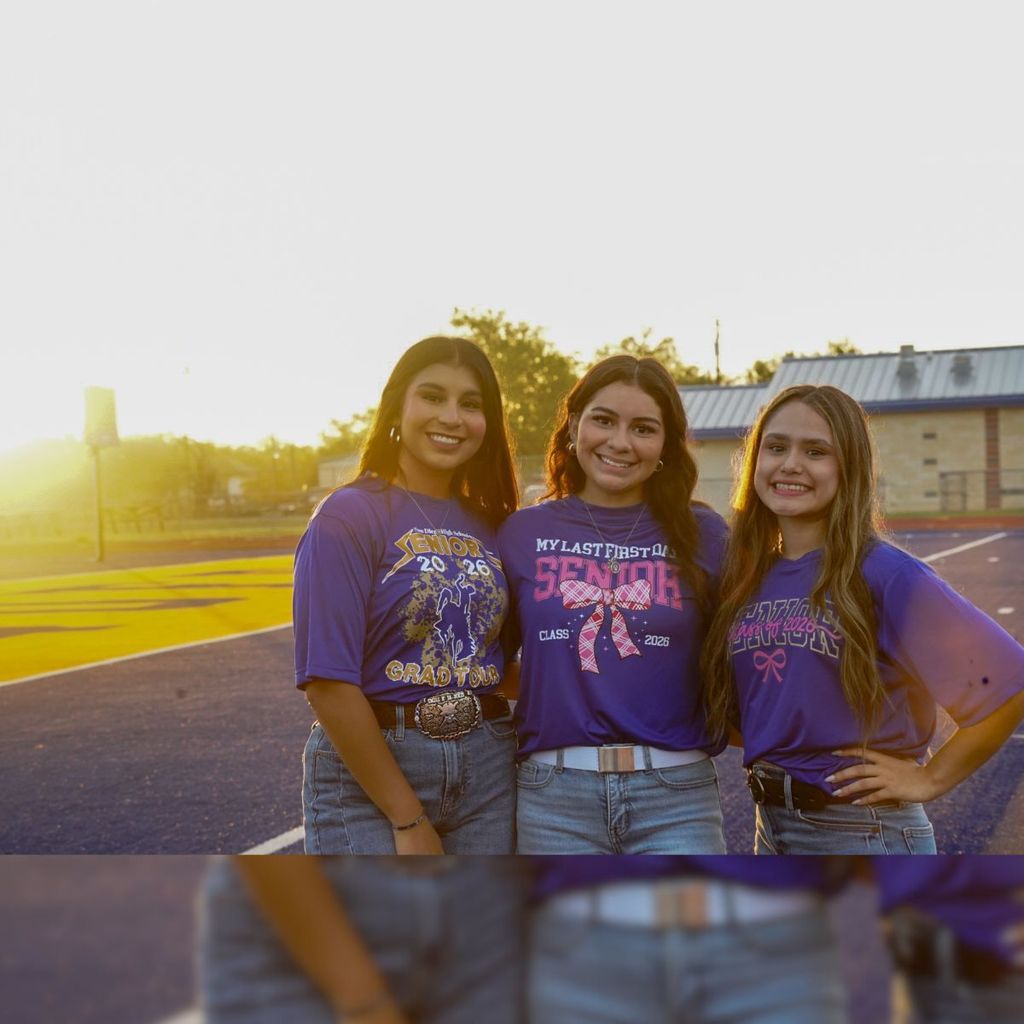 Seniors, class of 2026, at Senior Sunset