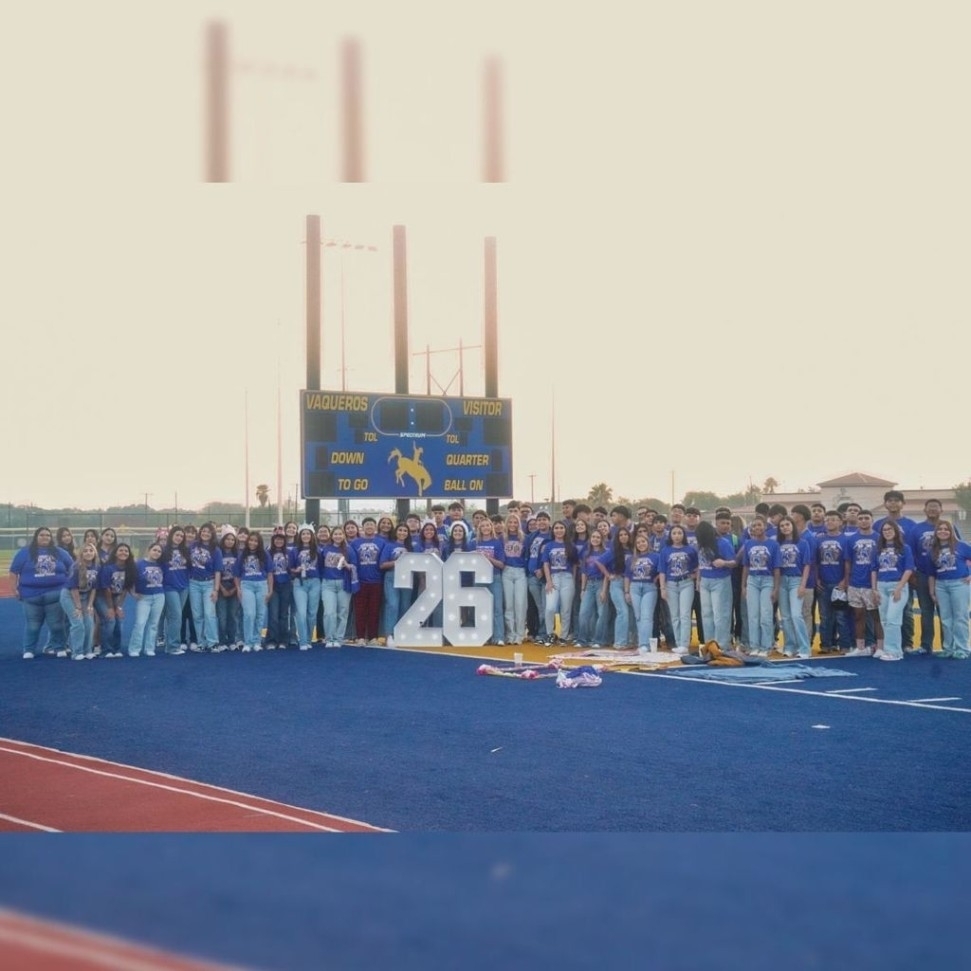 Seniors, class of 2026, at Senior Sunset