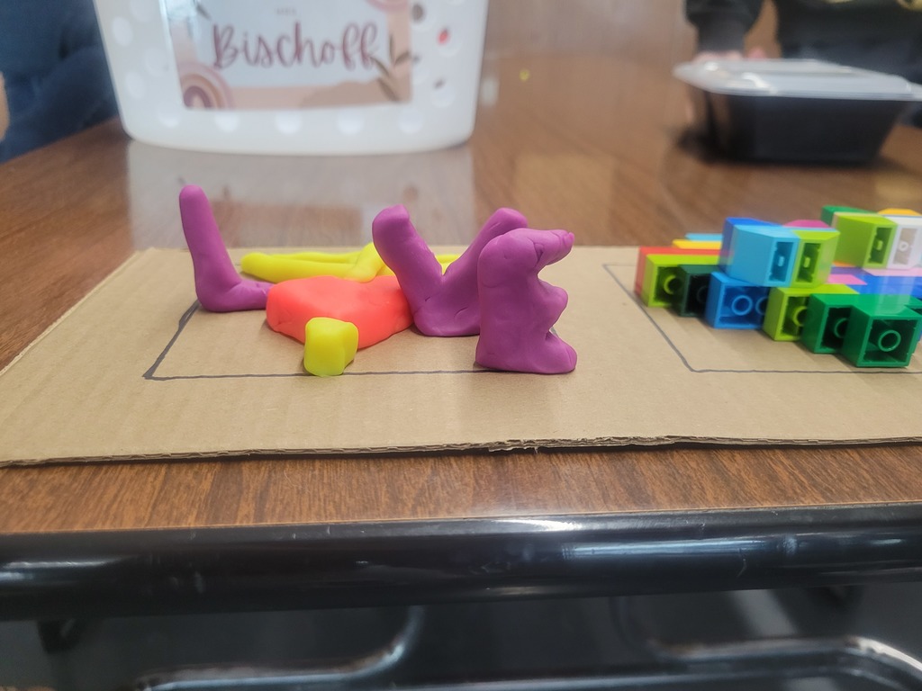 Valentine's Building Competition