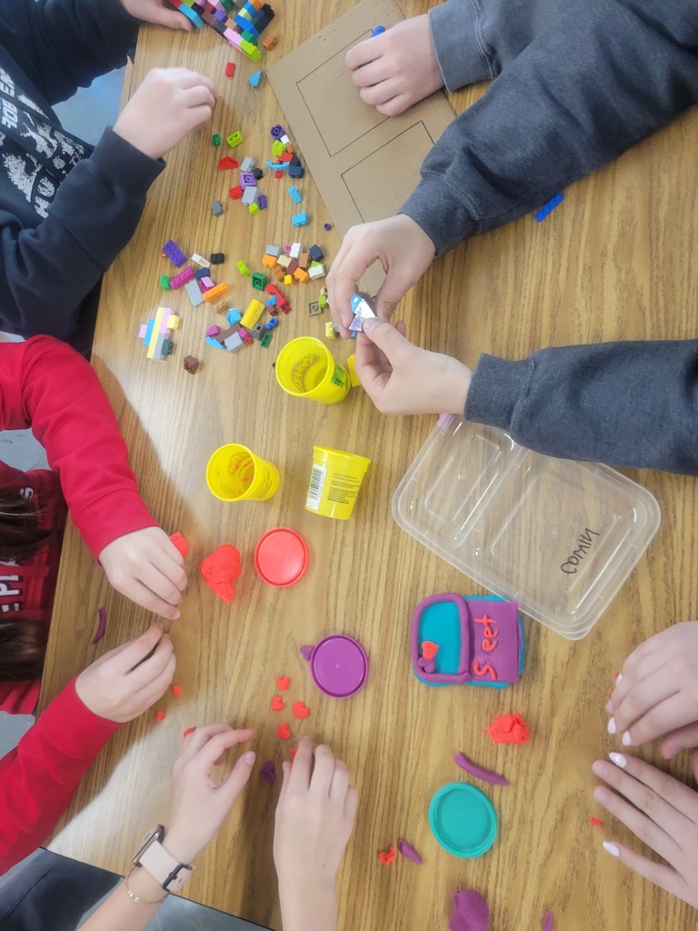 Valentine's Building Competition