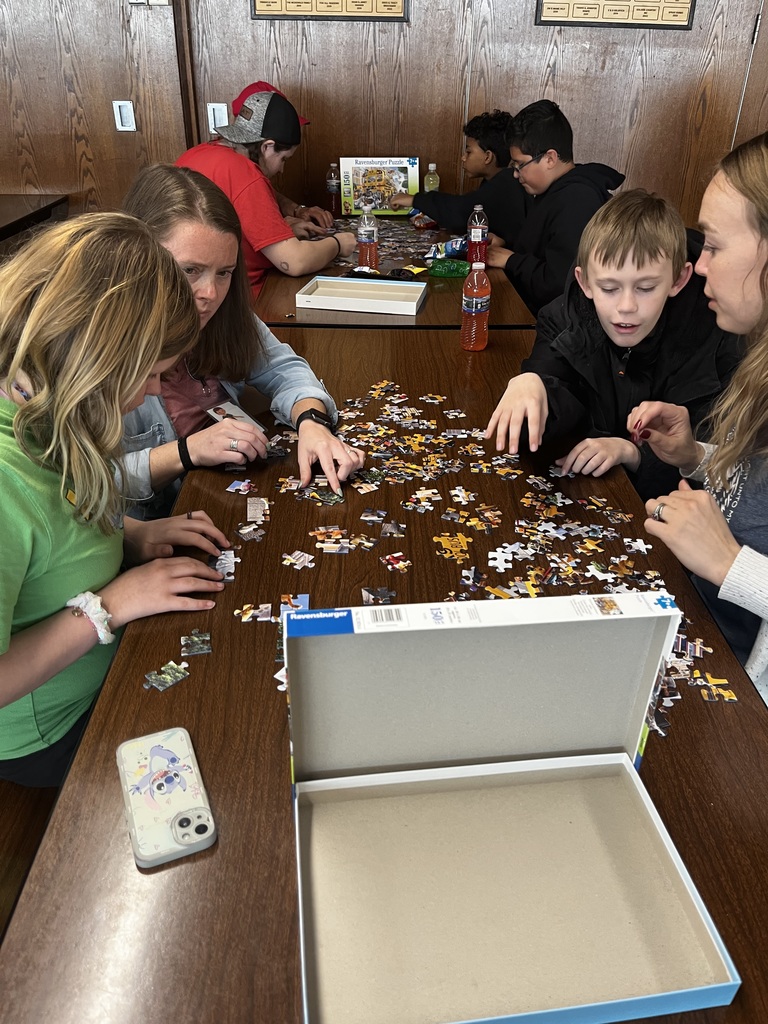 TeamMates puzzle and game party was so much fun!