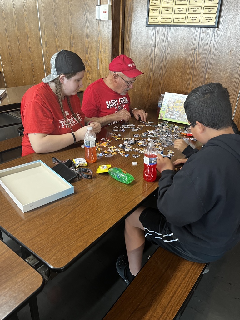 TeamMates puzzle and game party was so much fun!