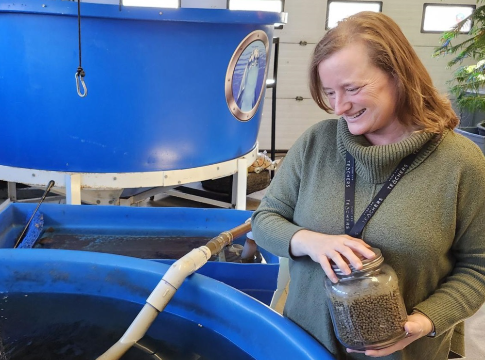 Sanford Middle School Teacher to Research Pollinators in Costa Rican Cloud Forest