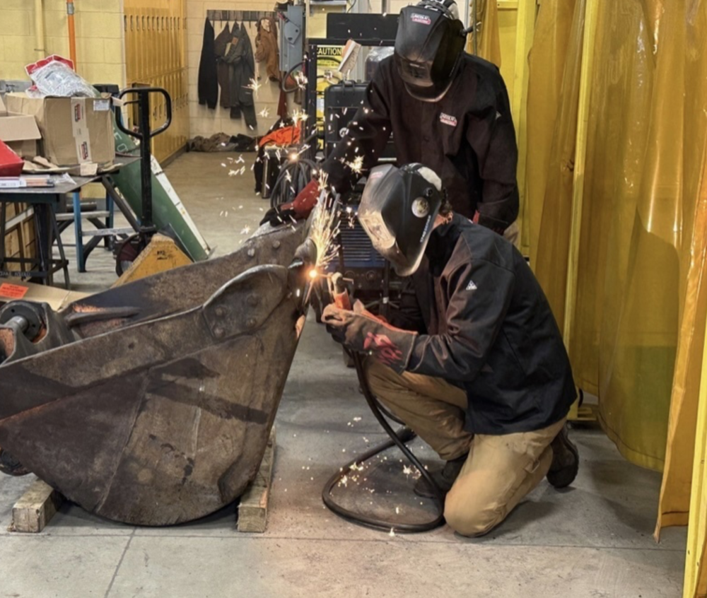 From meeting the governor to landing full-time careers, Sanford High School and Regional Technical Center students are turning classroom learning into real-world success through the Extended Learning Opportunities Program. Extended Learning Opportunities (ELO’s) provide students with the chance to have meaningful learning experiences at local businesses, community organizations, or with community experts in particular fields. ELO Coordinator Sally MacDougal helps students navigate four distinct types of opportunities: internships, co-op programs which allow students to earn credit for existing jobs, job shadowing experiences, and structured extended learning opportunities that function like additional classes. “A lot of students are excited to know that this is available to them,” MacDougal said. The program, which spans all 25 programs offered between SHS and SRTC, is showing early results this school year. Currently, 18 students have completed their paperwork and are actively participating in various ELO opportunities, with many more applications still in progress. Over the summer, eight students continued their internships, demonstrating the program’s year-round potential and the strong relationships built between students and employers.  Several local businesses have embraced their role as educational partners for SHS and SRTC students. Rubb Building Systems has been particularly instrumental in supporting students, especially those in welding programs. SRTC junior Anderson White began working with Rubb at just 16 years old and he even got to share his experience with Governor Janet Mills when she toured the technical center last week. “Anderson is a rock star,” MacDougal said. The program's impact on career outcomes is already becoming evident. Several welding students from the Regional Technical Center have transitioned seamlessly from classroom learning to full-time employment, often with the same companies where they completed their ELOs. Plumbing students have similarly moved from their technical center programs into professional positions. Current opportunities showcase the program's diversity. Students are pursuing nursing experience at Goodall Hospital, exploring education through hands-on teaching experience, and gaining library science exposure across multiple school districts. SHS student Rory White completed a summer staff writer position with the Sanford Springvale News and is continuing that work through an internship this school year. Understanding that not every placement is perfect from the start, the program builds in checkpoints at each semester to evaluate whether students and employers are a good fit. This approach ensures students get the most from their experience while maintaining positive relationships with community partners. “If it is a good fit, we continue with it,” MacDougal said. “If it's not, we'll look for another business or let the student settle where they need to be in their classes." We will soon be highlighting individual student ELO's in future editions of the 'Sanford Spotlight' District Newsletter.