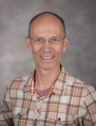 Continuing to recognize our retiring staff... Congratulations to Anders Larson on his retirement after many years of teaching Social Studies at Sanford Middle School! Throughout his career, Anders has helped students understand history and develop critical thinking skills. Thank you for inspiring young minds! 📖