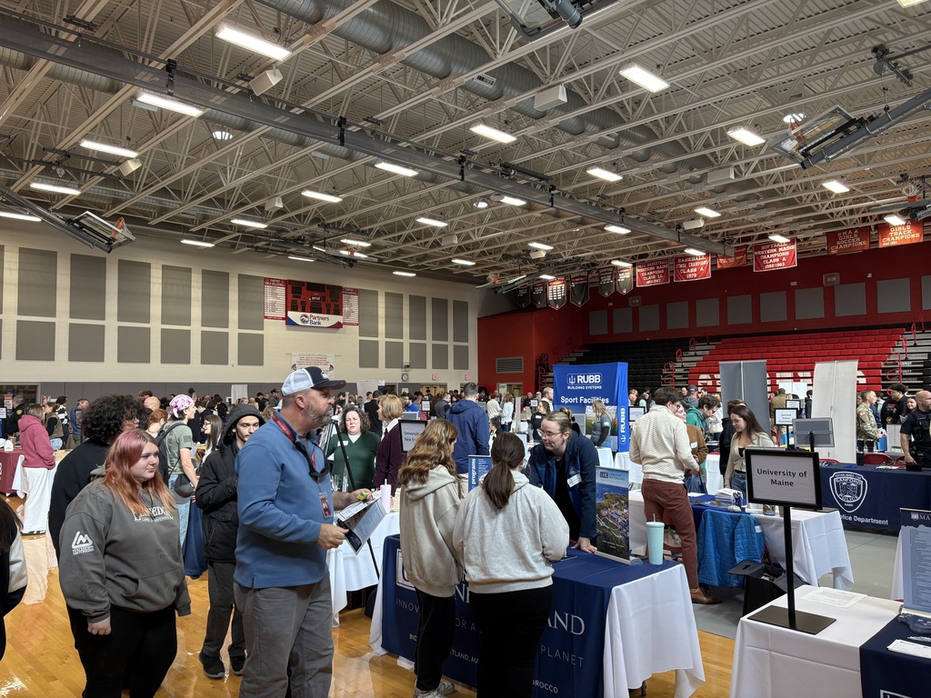 📚 What an amazing day at our College and Career Fair! 📚 Thank you to all our juniors and seniors who came out today to explore their future! 🎓 We were thrilled to welcome over 40 colleges and universities, 50+ local companies and organizations, and representatives from the Armed Services to our Competition Gym.