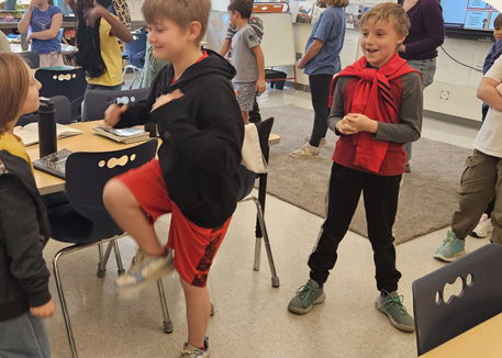 Margaret Chase Smith students are focusing on social skills in our upper elementary classrooms. In third grade this looks like thinking about how to include others using empathy and kindness. Students are also thinking about how to grow their confidence in and out of school and with peers. In 4th grade they are talking about HOW we communicate. This means both our tone of voice and our body language. 