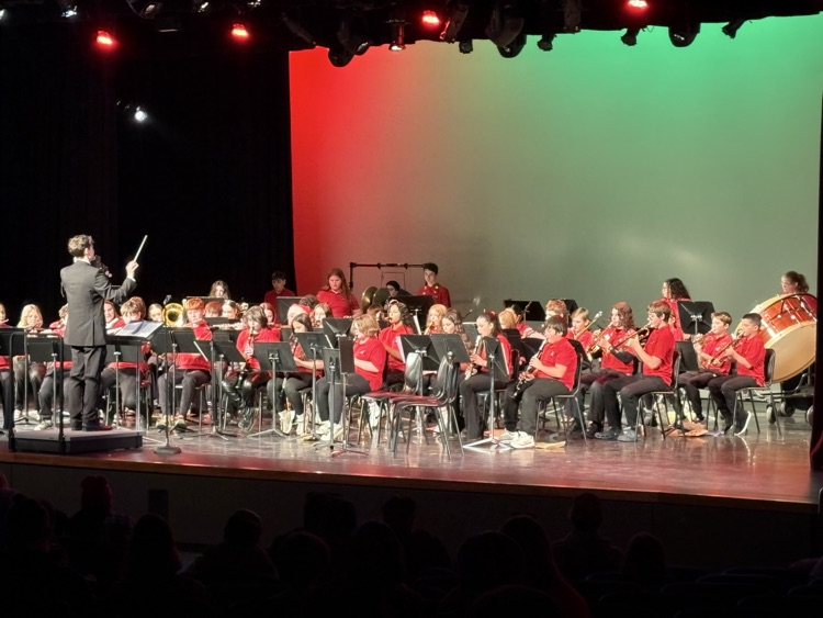 Tonight's 7th and 8th grade winter concert is a hit!