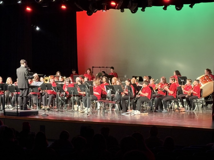 Tonight's 7th and 8th grade winter concert is a hit!