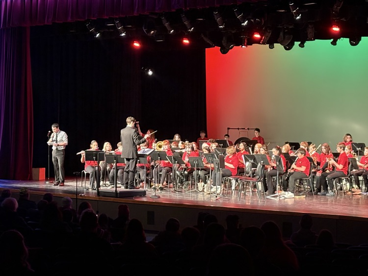 Tonight's 7th and 8th grade winter concert is a hit!
