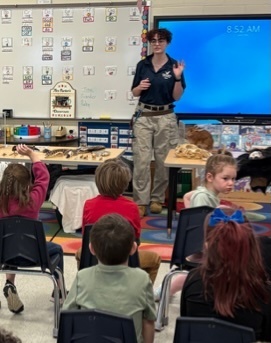 Friday was an exciting day for kindergarteners! Chewonki visited for an in-house field trip, bringing the Animal Habitats unit to life with hands-on presentations featuring a variety of animals and their environments. The students were fully engaged, asking thoughtful questions and making real-world connections to what they've been learning in class. It was wonderful to see their curiosity and enthusiasm shine through!