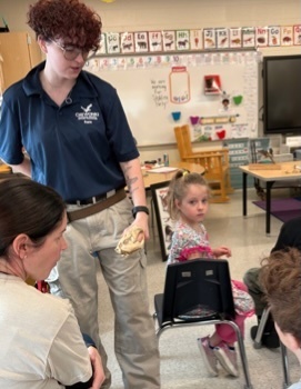 Friday was an exciting day for kindergarteners! Chewonki visited for an in-house field trip, bringing the Animal Habitats unit to life with hands-on presentations featuring a variety of animals and their environments. The students were fully engaged, asking thoughtful questions and making real-world connections to what they've been learning in class. It was wonderful to see their curiosity and enthusiasm shine through!
